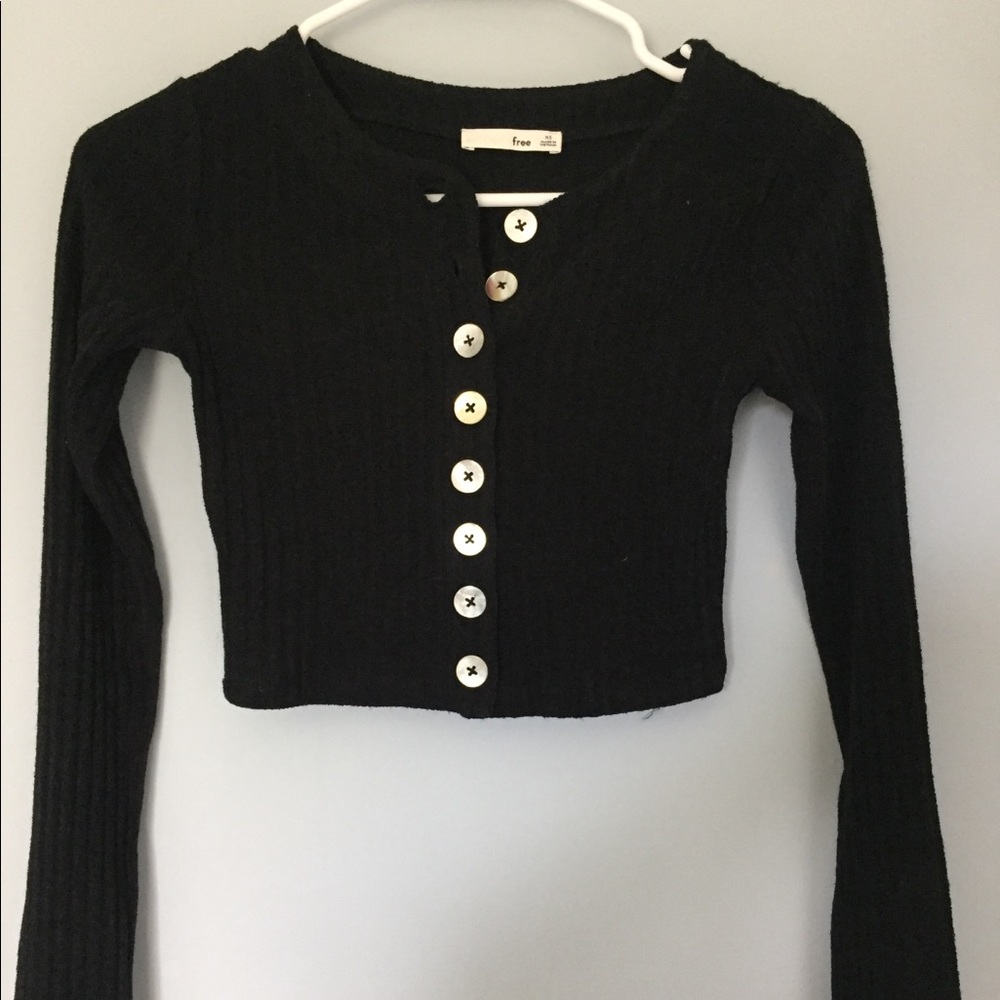 aritzia cropped long sleeve